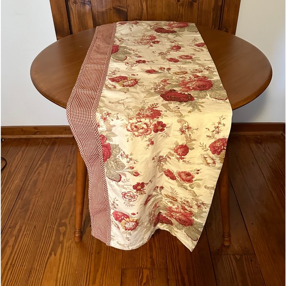 Waverly Accents Waverly Norfolk Garden Room Rosered Check Window